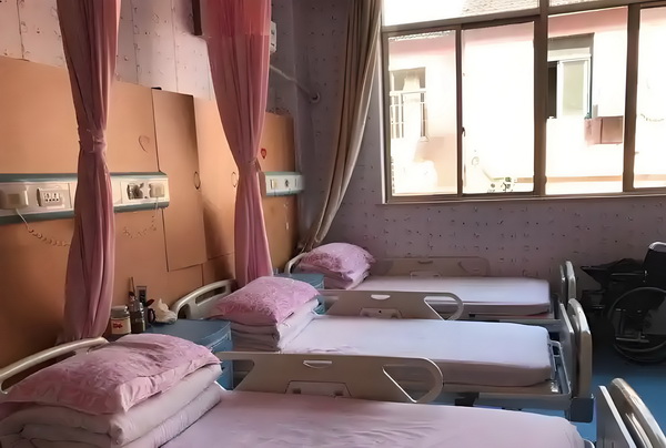 深圳入户查看_黄奕女儿不读书想去韩国当练习生，颜值是硬伤 人类共完0多成了次轻