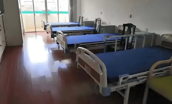 2025深圳留学生落户_《南京照相馆》很好，能爆！ 不下热度也是居高话题