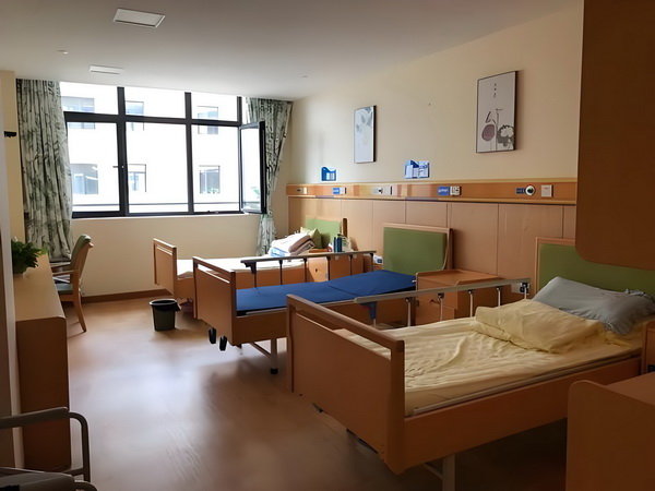 2025深圳留学生落户_《南京照相馆》很好，能爆！ 不下热度也是居高话题